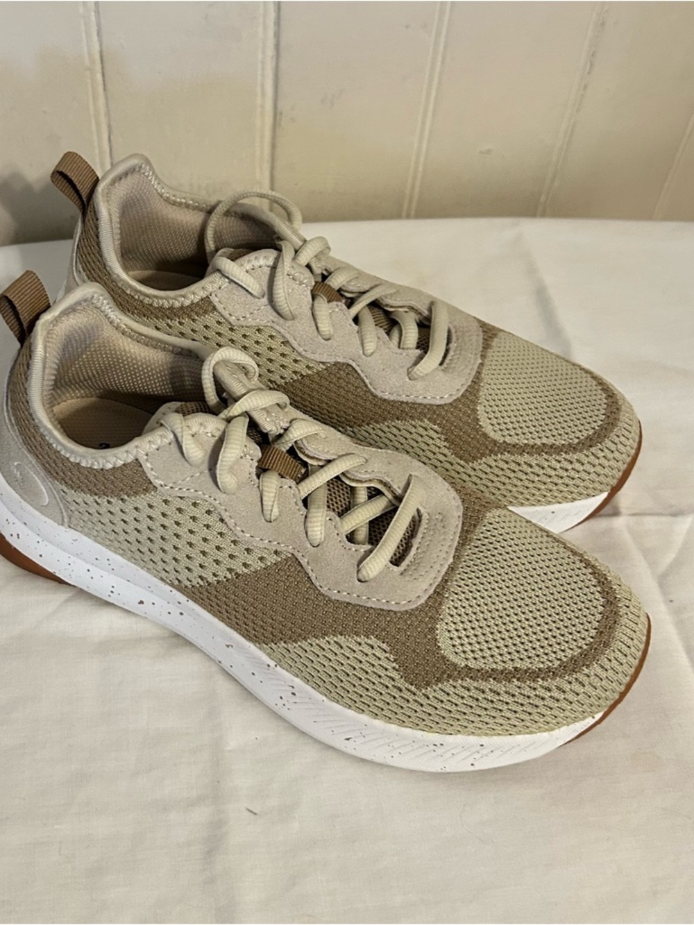Natural Reflections Aura Mesh Lace-Up Sneakers/Beige/Tan 7 Medium/NWOT